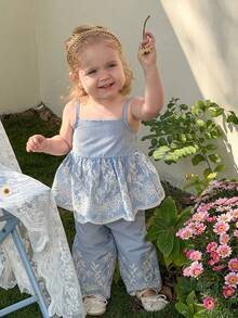 LMoss Kids 女婴夏季休闲乡村度假条纹花卉刺绣荷叶边吊带背心和裤子套装 - 藍白色 - 查看 7