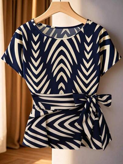 Franclia Plus Size Woven Round Neck Raglan Short Sleeve Casual Tie-Front Printed Blouse