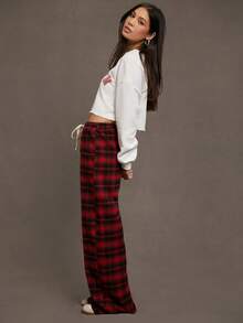 SHEIN PETITE CURVE بنطلون نسائي بخصر مربوط بسحاب، طباعة مربعات، قطعة ملائمة للارتداء اليومي والذهاب إلى المدرسة والخروج، بقصة فضفاضة وساق واسعة، مناسب للربيع والأنشطة اليومية - عنابي اللون - مشاهدة 5