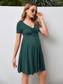 SHEIN Maternity Solid Color V-Neck Ruched Casual Short Sleeve Dress - Green - View 5