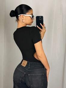 SHEIN PETITE CURVE 大码女士性感极简标语印花镂空腰部修身连体衣，适合日常通勤和夏季穿着 - 黑色 - 查看 6