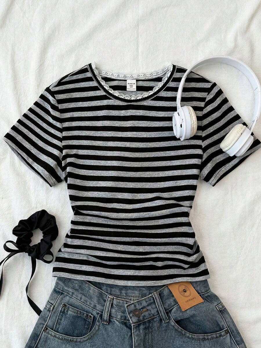少女黑灰条纹圆领撞色蕾丝短袖露脐褶皱休闲街头T恤