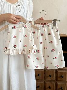 SHEIN Baby Girl Cute Ditsy Floral Ruffle Trim Camisole And Pants 2 Pieces Set, Summer - White - View 4