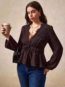 Elegantrix Áo kiểu nữ cỡ lớn mùa xuân/hè, phối ren, eo chữ V sâu, tay phồng, viền bèo nhún, chất liệu thanh lịch. - Cà phê nâu - Xem 6