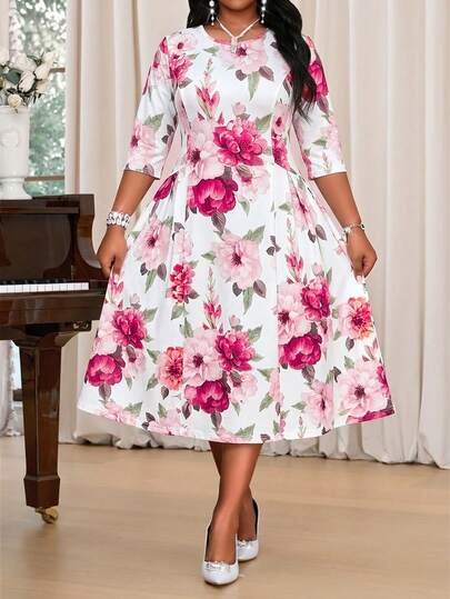 SHEIN Lady Elegantes Blumenprint Kleid mit Taillengürtel und Halbarm für große Größen, Frühling/Sommer