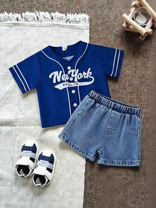 SHEIN Baby Boys' Fashionable Casual White Baseball Jacket Short Sleeve Top And Light Blue Denim Pants Set, White Short Sleeve Baseball Sweatshirt With Blue Floral Pattern And Navy Blue Logo, Soft, Comfortable, Cute, Casual, Outdoor, Sports, Style Suitable For Spring/Summer Outings, Outdoor Play, Vacation, Daily Wear - Royal Blue - View 6
