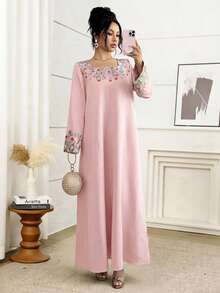 Yasmyna Đầm nữ thanh lịch in hoa, cổ vuông, tay bồng, dáng rộng phong cách Bohemian. - Hồng - Xem 4