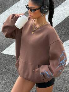SHEIN EZwear Áo sweatshirt nữ dáng rộng, in chữ, vai rớt, túi kangaroo, cổ tròn, thời trang thường ngày, phong cách đường phố, thích hợp đi làm. - Cà phê nâu - Xem 7