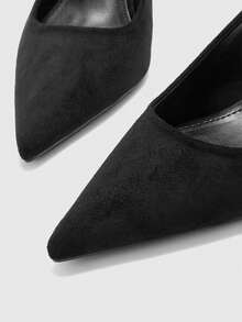 CUCCOO BIZCHIC Damskie czółenka w stylu casualowym, minimalistyczne, ze szpiczastym noskiem - Grafitowy czarny - Zobacz 9