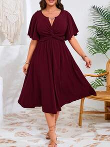 EMERY ROSE Plus Size Women's Spring/Summer Chain Link Patchwork Ruffle Twist Waist Textured Elegant V-Neck A-Line Midi Dress - Burgundy - View 4