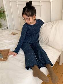 DAZY Young Girl Ditsy Floral Round Neck Long Sleeve Top And Pants Pajama Set - Navy Blue - View 4