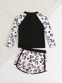 SHEIN 2件套 女童可爱豹纹爱心图案长袖连体泳衣 儿童防晒衣 2件套 女童长袖泳衣 儿童长袖泳装 女童泳衣 长袖防晒衣 两件套 儿童泳衣 泳装套装 3件套 女童长袖泳衣 长袖和短裤拉链套装 女童长袖泳衣套装 儿童防晒衣 2件套 女童黑色豹纹泳衣套装 泳衣长袖和短裤拉链套装 青少年儿童两件套 女童猎豹套装 女童豹纹套装 - 藍色 - 查看 2