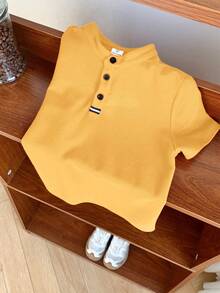 SHEIN Tween-Jungen Lässig vielseitige bequeme Poloshirt mit Stehkragen und Reißverschluss, locker geschnitten, kurzärmlig, einfarbig, geeignet für Pendeln, Schule, Lässig, Urlaub, Sport, Frühling/Sommer - Gelb - Übersicht 3
