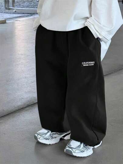 SHEIN 1条男童休闲韩版口袋松紧腰柔软舒适百搭直筒裤，适合日常穿着、上学、外出、运动、春秋季穿着。