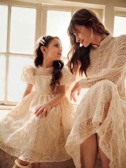 SHEIN 小女孩公主裙，杏色公主裙，花卉网纱，舞会礼服，泡泡袖，舞台，表演，中东风情，优雅，更显俏皮可爱