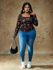 Truni Plus Size Casual Simple Cherry Print Square Neck T-Shirt Autumn And Winter, For Pear & Triangle Body Shape - Multicolor - View 6
