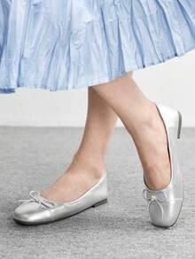 CUCCOO BIZCHIC 女士方头亮片拼接鞋，优雅银色鞋 - 銀色 - 查看 5