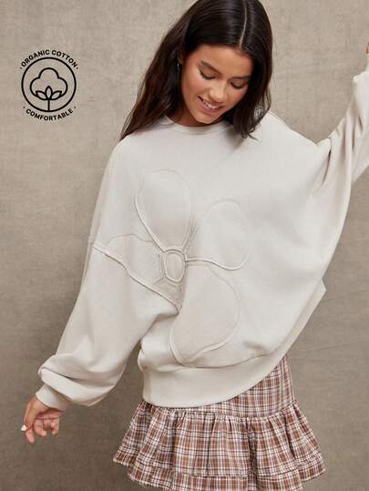 WESTFADE Round Neck Dolman Sleeve Flower Seaming Oversized Mineral Wash Sweatshirt
