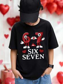 SHEIN GraphicGems 1 pièce T-shirt à manches courtes pour garçons pré-adolescents, style décontracté et créatif, personnalisé, rafraîchissant, minimaliste et chic, avec imprimé cœur floral, numéro 67 et lettrage. Tenue confortable adaptée pour le printemps, l'été et la Saint-Valentin - Noir - Voir 5