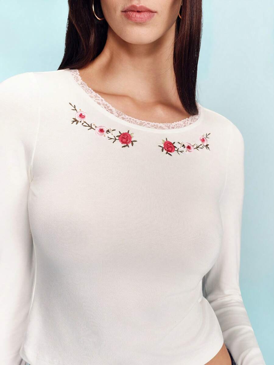 lacRébo 长袖柔软弹力T恤，饰有花卉刺绣和蕾丝领口，复古风格，可爱法式巴黎风情。 - 米色 - 查看 1