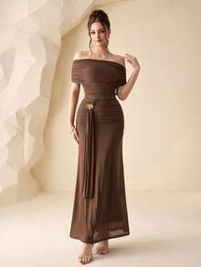 Modelyn 1 Set Elegant French Style Off-Shoulder Ruffle Blouse + Metal Buckle Tie Waist Skirt, Vacation Outfit - Coffee Brown - View 4