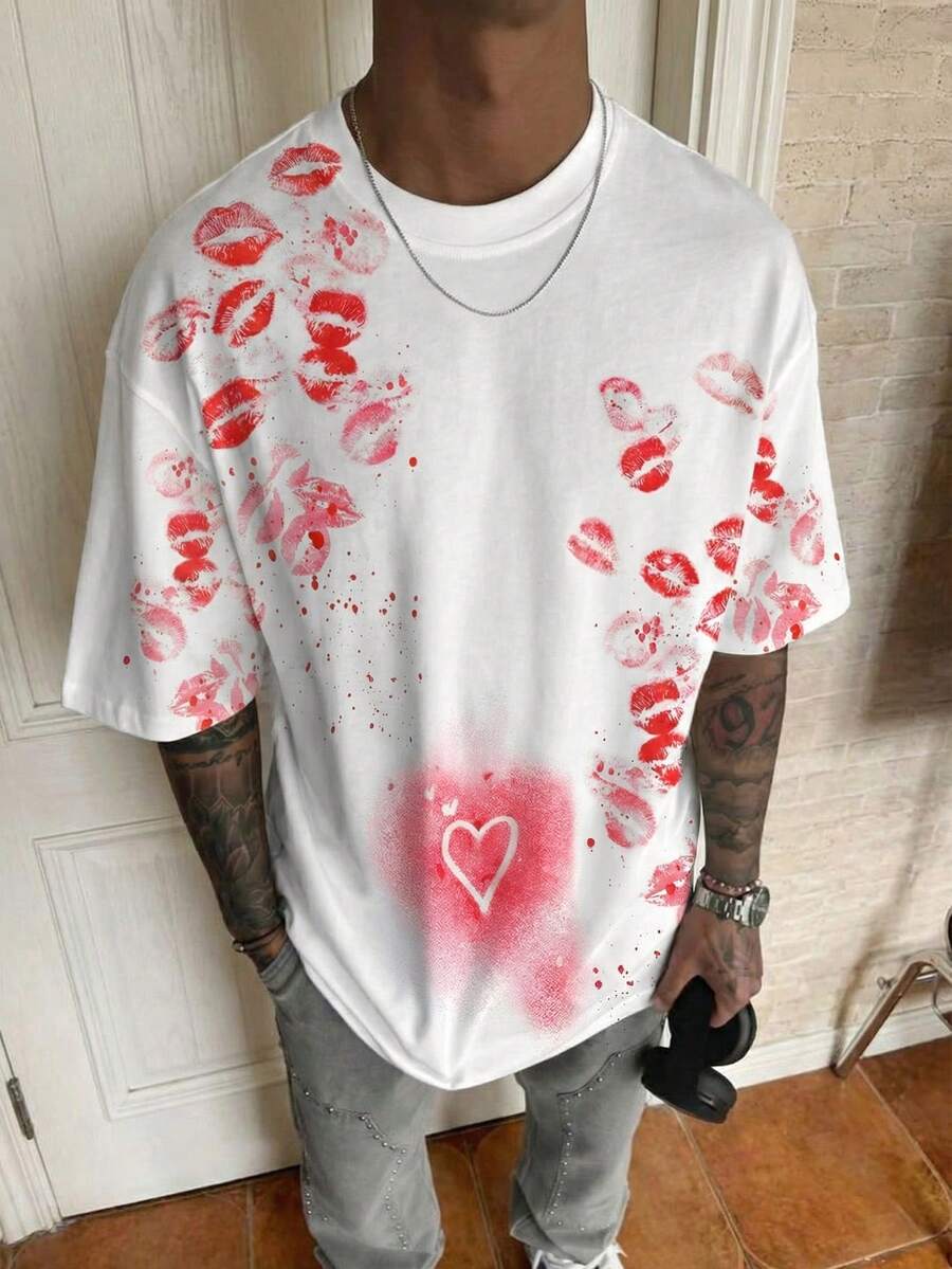 STEELVANCE 男士情人节红唇印花短袖圆领T恤，休闲百搭，适合度假、用餐、日常约会等场合，简约百搭的设计，自穿或送礼皆宜。 - 白色 - 查看 1