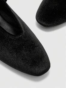 CUCCOO BIZCHIC أحذية مسطحة كاجوال أنيقة وراحة وشاملة، مناسبة للمشي والسفر والعطلات - أسود نقي - مشاهدة 7