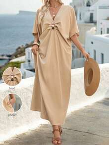 SHEIN Holidaya Robe longue élégante de couleur unie avec col en V et décoration plissée - Kaki - Voir 1