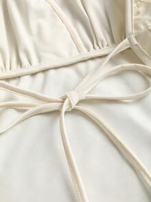 Sweetra 优雅法式吊带亮片刺绣闪亮甜美少女吊带背心，时尚女装设计，春夏款 - 杏色 - 查看 3