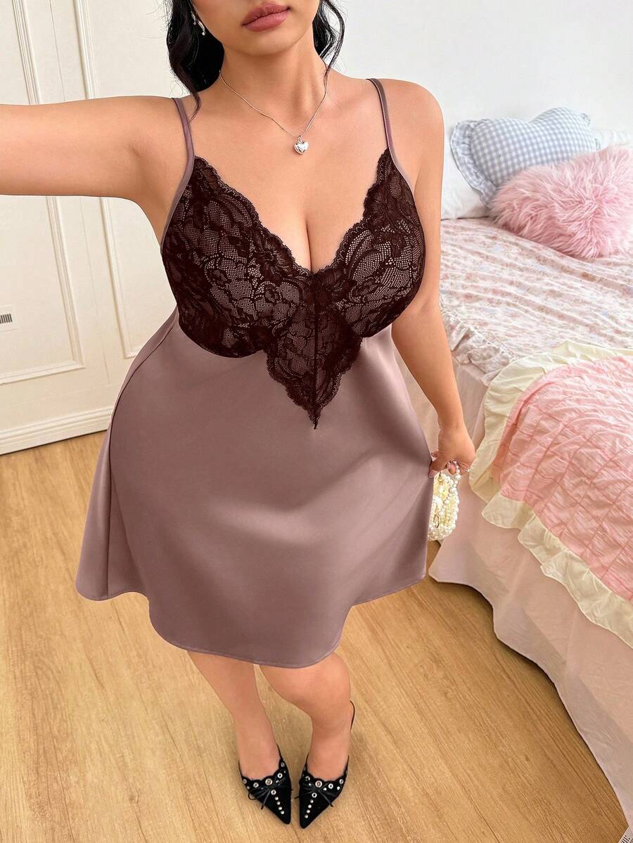 SHEIN EZwear Áo ngủ hai dây gợi cảm phối ren, eo khoét sâu, dành cho nữ cỡ lớn - Bụi hồng - Xem 1