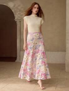 MOTF PREMIUM ELEGANT STAND COLLAR FITTED WAIST STRETCHY TEXTURED T-SHIRT - Light Yellow - View 2