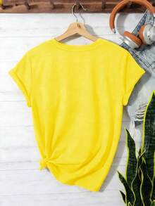 Resyla Women's Strawberry Macchiato Print Round Neck T-Shirt - Casual Lightweight Top Suitable For All Seasons - Khaki - View 2