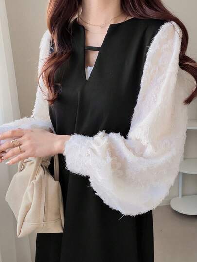 FRIFUL Women's V-Neck Patchwork Faux Fur Trim Straight Long Dress, Suitable For Summer, Valentine's Day, Party