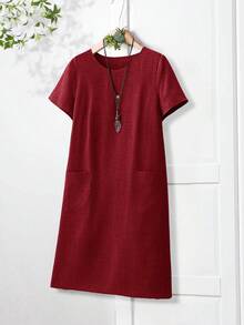 Rusticease 大码女式纯色圆领短袖双口袋直筒宽松休闲连衣裙 - 酒紅色 - 查看 7