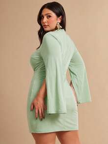 SHEIN BAE Plus Size Women Elegant Solid Color Split Sleeve Fitted Dress - Mint Green - View 2