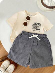 SHEIN LMoss Kids 2pcs/Set Boys Casual Graphic Tee And Striped Elastic Waist Shorts Set, Suitable For Birthday Party, Party, Performance, Wedding, Baptism, Back To School, Daily Wear, School, Travel, Sports, Spring And Summer - Khaki - View 5