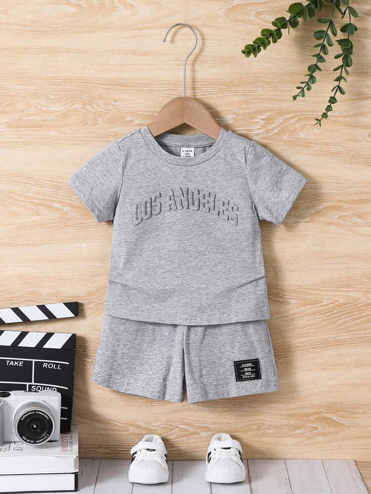 Set de 2 piezas de camiseta de manga corta con cuello redondo y estampado de letras + pantalones cortos casuales para bebé unisex - Gris Claro - Añade 1