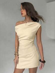 Aloruh 女士夏季纯色杏色连衣裙，简约斜肩优雅褶裥装饰迷你连衣裙，无袖夏季连衣裙，办公室通勤休闲连衣裙 - 杏色 - 查看 5