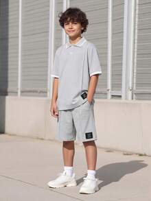 Vacaura 2件套青少年男童休闲灰色撞色袖口及logo装饰Polo衫套装，适合日常、通勤、休闲和运动穿着 - 灰色 - 查看 1