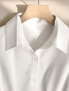 GlowEve Spring/Summer New Casual Chic Commuter High-End Elegant Minimalist Fitted Metal Waist Belt Tie Collar Button Curved Hem Sleeveless Women Blouse - White - View 4