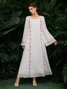 Al Najma Sequin Patchwork Embroidered Floral Trim Solid Color Chiffon Blouse - White - View 5