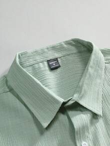 Manfinity Homme Bộ áo sơ mi ngắn tay và quần short đơn giản màu trơn dành cho nam, thích hợp mặc hàng ngày. - Màu xanh Bạc hà - Xem 4