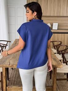 SHEIN LUNE Camisa holgada de lino similar para mujer de talla grande con bajo asimétrico, adecuada para el hogar y el exterior, primavera/verano - Azul - Ver 2