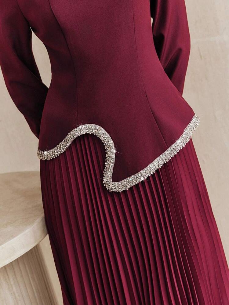 女性用プリーツAラインラインストーン装飾長袖ビジネス/フォーマルドレス、ラウンドネック、フィット