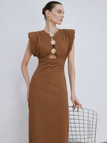 Aveloria Modichic Đầm dài không tay vai rộng, sang trọng, cao cấp dành cho nữ, chất liệu vân vỏ cây tinh tế, thắt eo bằng khóa kim loại hình hoa hồng rỗng trang trí. - Cà phê nâu - Xem 6