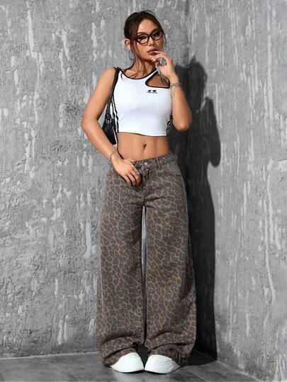 SHEIN ICON Plus Size Women Loose Fit Leopard Print Straight Leg Jeans, Casual Cowboy Outfits