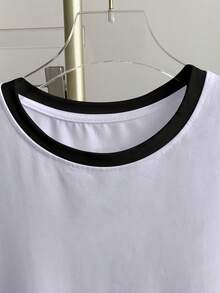 SHEIN Plus Size Summer Casual Knight Print Colorblock Short Sleeve T-Shirt - White - View 3