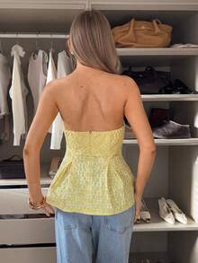 Siren Gaze Women's Yellow Floral Embossed Strapless Peplum Top Sweet Summer Style - Light Yellow - View 5