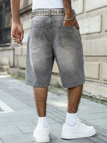 Manfinity EMRG Spring Casual Street High-Grade Gray Loose Straight Leg Jeans Shorts With Metal Rivets Studded Denim Shorts - Grey - View 2