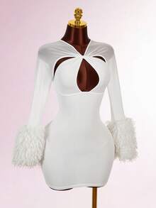 Amplova 酒红色毛绒拼接网纱交叉胸前迷你连衣裙，适合女性参加派对 - 白色 - 查看 6